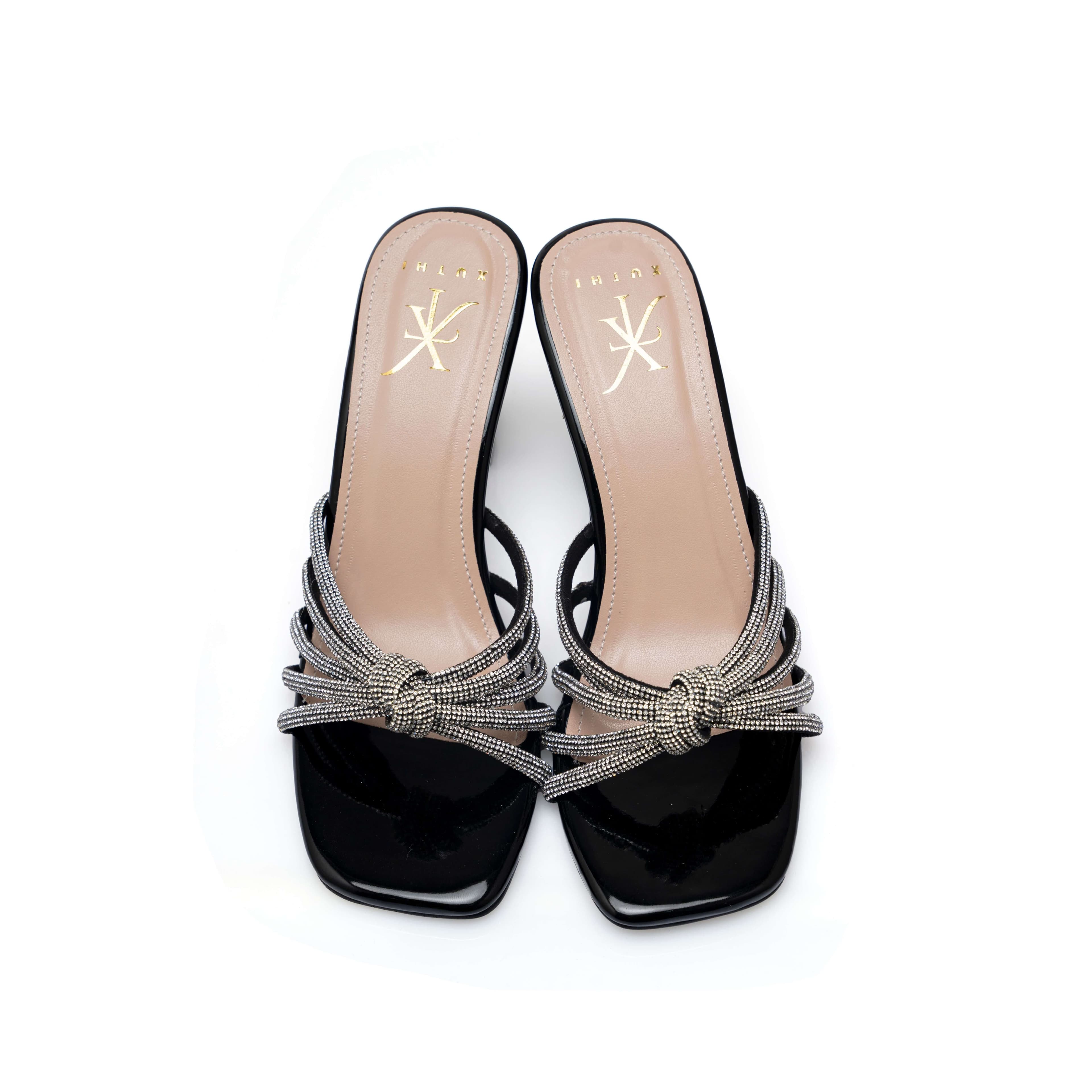 Giày cao gót đen quai đính đá - alternate view